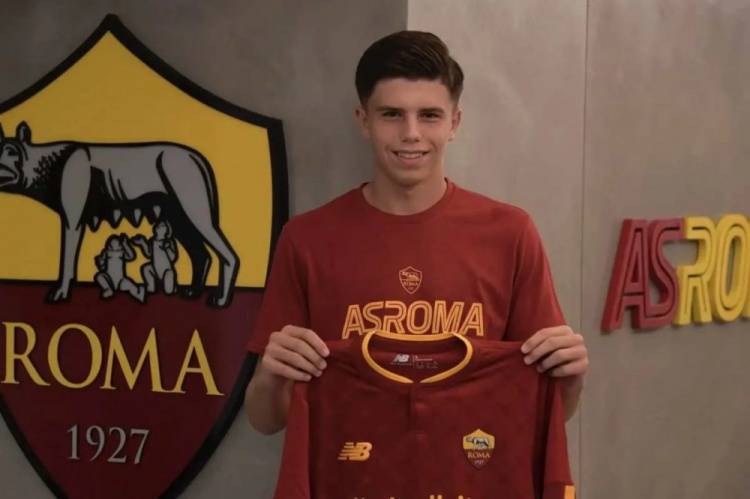 包含都灵球员情绪稳定，球队追求连胜的词条