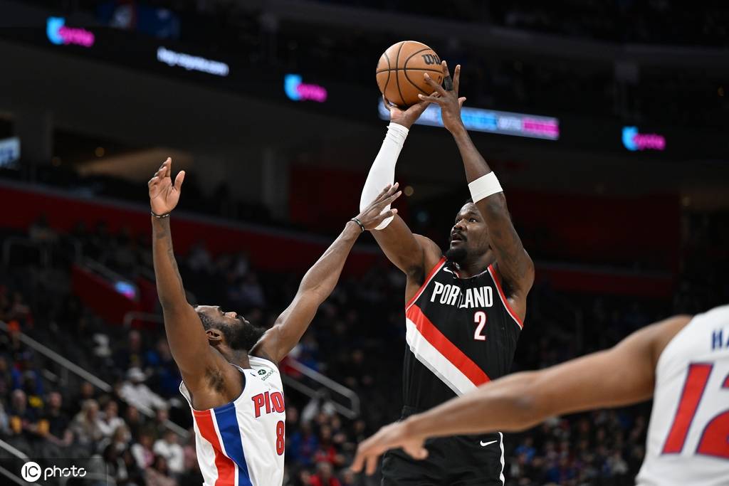 雄鹿队输给尼克斯，防守不力引发总动员的简单介绍