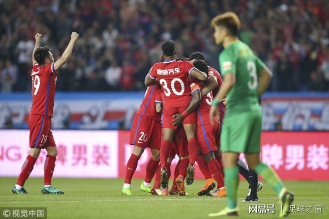 AYX体育赛事-重庆斯威在主场遭遇河南建业挑战，取得胜利保持不败的简单介绍